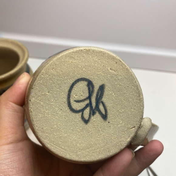 OSV Stamped Old Sturbridge Village Art Pittery Stoneware Flora Jar And Pitcher - Picture 13 of 15